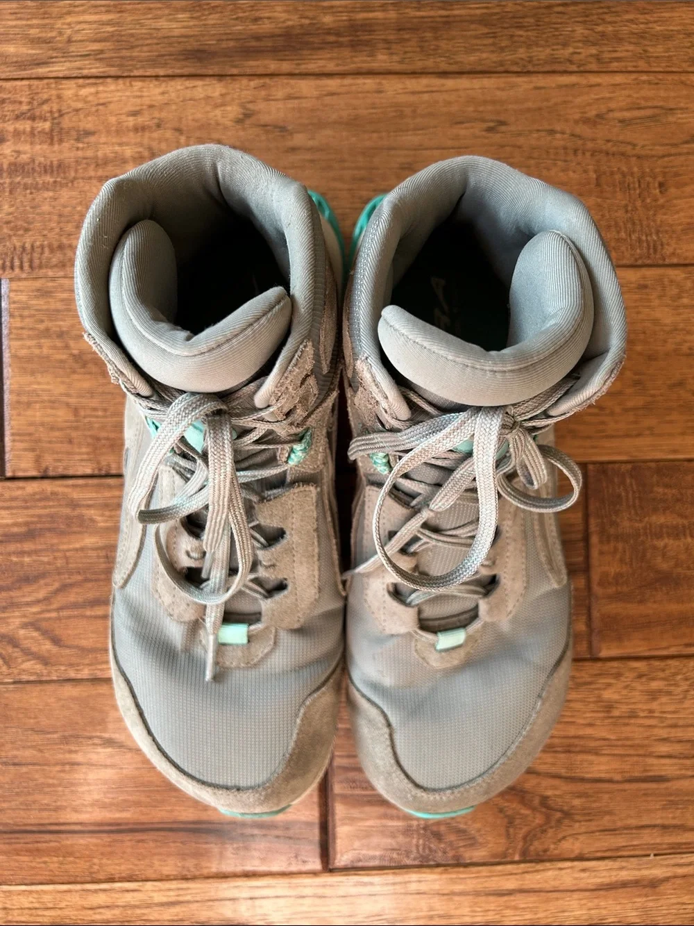 Altra Lone Peak Hiker 2 Mid Hiking Boots Gray / Green Foot Shape Women’s Size 10